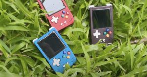 พบกับ RG Nano เครื่องเล่นเกมยุคเรโทรที่เล็กจนห้อยเป็นพวงกุญแจได้